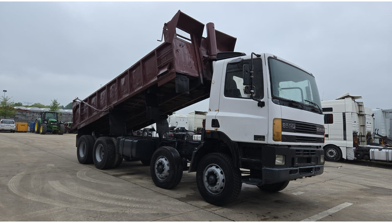DAF 85 CF 340 (EURO 2 / MANUAL PUMP / STEEL SUSP. / POSSIBLE AS CHASSIS / 8X4) - Volquete camión: foto 3 DAF 85 CF 340 (EURO 2 / MANUAL PUMP / STEEL SUSP. / POSSIBLE AS CHASSIS / 8X4) - Volquete camión: foto 3