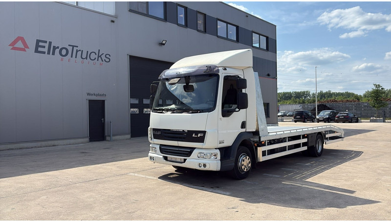 DAF LF 45.210 (EURO 5 / HOLLAND TRUCK / NEW CONSTRUCTION / EURO 5 / PERFECT CONDITION) - Portavehículos camión: foto 1 DAF LF 45.210 (EURO 5 / HOLLAND TRUCK / NEW CONSTRUCTION / EURO 5 / PERFECT CONDITION) - Portavehículos camión: foto 1