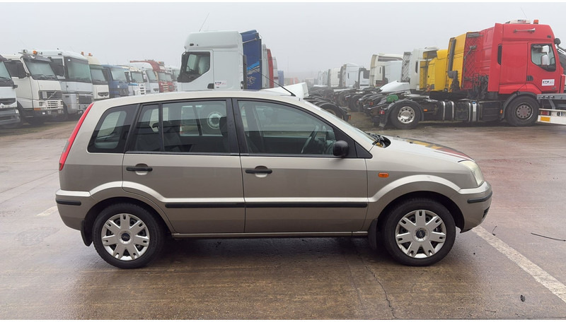 Ford Fusion 1.4 TDCI (BELGIAN CAR) - Hatchback: foto 4 Ford Fusion 1.4 TDCI (BELGIAN CAR) - Hatchback: foto 4