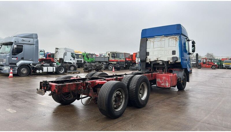 Iveco EUROSTAR 440 E 42 (MANUAL PUMP / POMPE MANUELLE / MANUAL GEARBOX / 6X2) - Chasis camión: foto 4 Iveco EUROSTAR 440 E 42 (MANUAL PUMP / POMPE MANUELLE / MANUAL GEARBOX / 6X2) - Chasis camión: foto 4