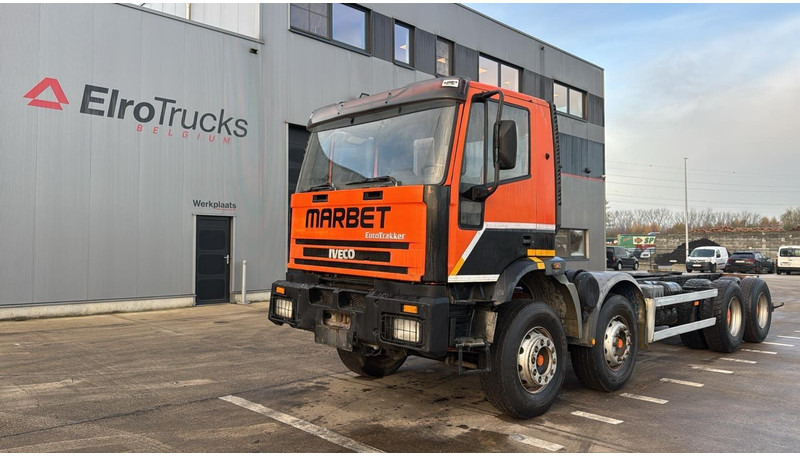 Iveco EUROTRAKKER 340 E 34 (POMPE MANUELLE / GRAND PONT / LAMES / MANUAL PUMP / BIG AXLE / STEEL SUSP.) - Chasis camión: foto 1 Iveco EUROTRAKKER 340 E 34 (POMPE MANUELLE / GRAND PONT / LAMES / MANUAL PUMP / BIG AXLE / STEEL SUSP.) - Chasis camión: foto 1