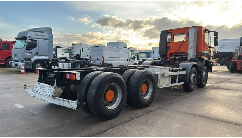 Iveco EUROTRAKKER 340 E 34 (POMPE MANUELLE / GRAND PONT / LAMES / MANUAL PUMP / BIG AXLE / STEEL SUSP.) - Chasis camión: foto 4 Iveco EUROTRAKKER 340 E 34 (POMPE MANUELLE / GRAND PONT / LAMES / MANUAL PUMP / BIG AXLE / STEEL SUSP.) - Chasis camión: foto 4
