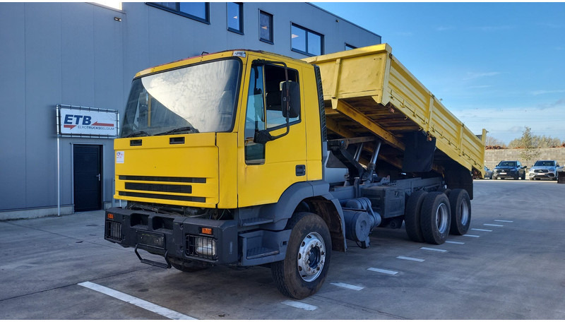 Iveco Eurocargo 260 E 27 (SUSPENSION LAMES / STEEL SUSPENSION / 6X4) - Volquete camión: foto 1 Iveco Eurocargo 260 E 27 (SUSPENSION LAMES / STEEL SUSPENSION / 6X4) - Volquete camión: foto 1