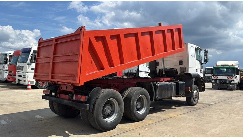 Iveco Eurotech 340 E 42 (POMPE MANUELLE / 6X6 / MANUAL PUMP / GRAND PONT / LAMES) - Volquete camión: foto 4 Iveco Eurotech 340 E 42 (POMPE MANUELLE / 6X6 / MANUAL PUMP / GRAND PONT / LAMES) - Volquete camión: foto 4