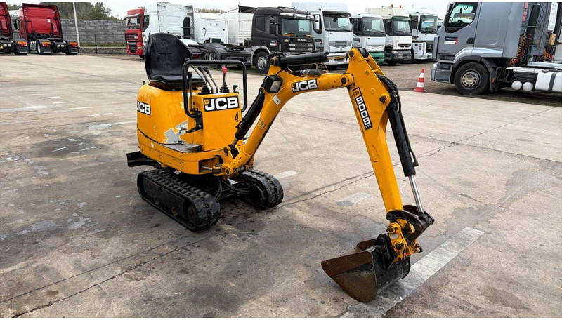 JCB 8008 (BE MACHINE / TOP CONDITION / 1898 H) - Miniexcavadora: foto 3 JCB 8008 (BE MACHINE / TOP CONDITION / 1898 H) - Miniexcavadora: foto 3