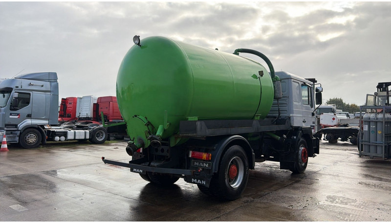 MAN 19.343 (12000 L / BIG AXLE / MANUAL GEARBOX / EURO 2) - Limpieza de alcantarillado: foto 4 MAN 19.343 (12000 L / BIG AXLE / MANUAL GEARBOX / EURO 2) - Limpieza de alcantarillado: foto 4
