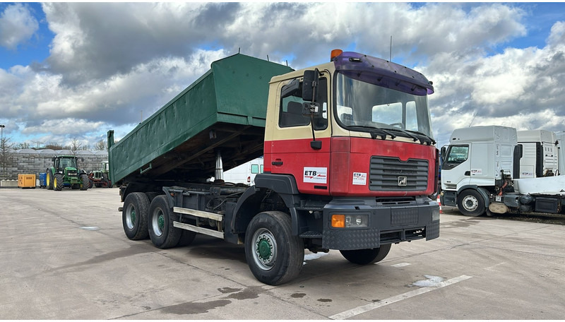 MAN 28.314 (6X6 / CLEAN TRUCK / TRES PROPRE / 6 CYLINDER / EURO 2) - Volquete camión: foto 4 MAN 28.314 (6X6 / CLEAN TRUCK / TRES PROPRE / 6 CYLINDER / EURO 2) - Volquete camión: foto 4