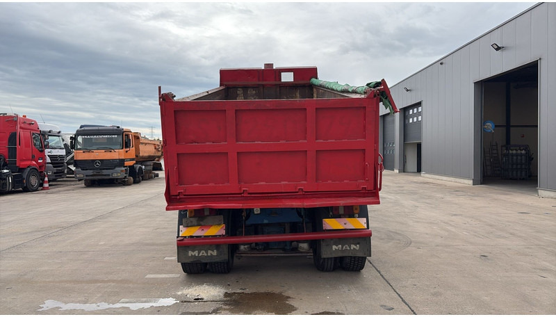 MAN 32.343 (LAMES / STEEL SUSP. / 8X4 / GRAND PONT / BIG AXLE) - Volquete camión: foto 5 MAN 32.343 (LAMES / STEEL SUSP. / 8X4 / GRAND PONT / BIG AXLE) - Volquete camión: foto 5