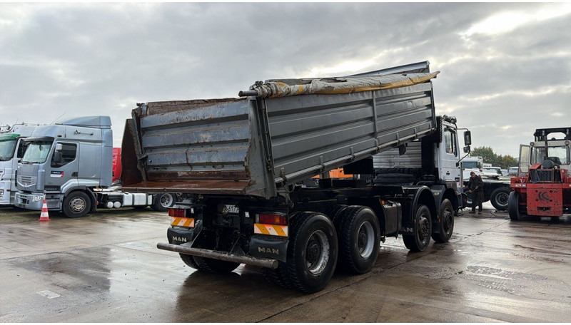 MAN 41.414 (BIG AXLES / 41 TONS / GRAND PONT / LAMES / 6 CYLINDER) - Volquete camión: foto 4 MAN 41.414 (BIG AXLES / 41 TONS / GRAND PONT / LAMES / 6 CYLINDER) - Volquete camión: foto 4