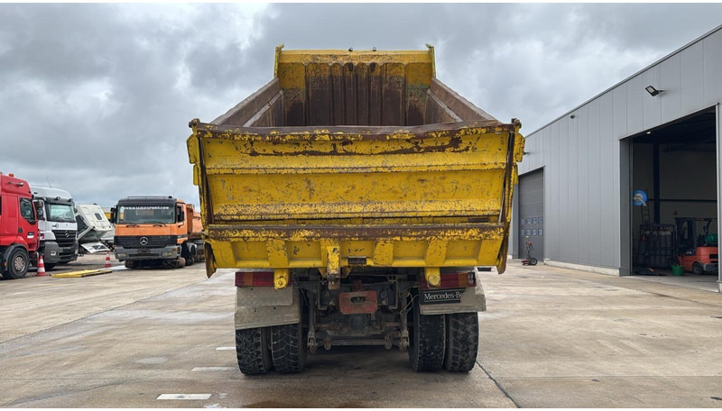 Mercedes-Benz ACTROS 2640 (EPS / LAMES / GRAND PONT / 6X4 / 3 PEDALES) - Volquete camión: foto 5 Mercedes-Benz ACTROS 2640 (EPS / LAMES / GRAND PONT / 6X4 / 3 PEDALES) - Volquete camión: foto 5