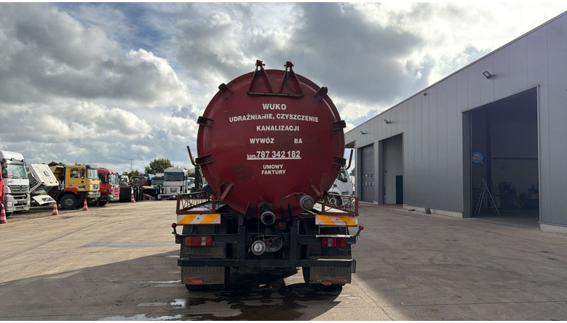 Mercedes-Benz Actros 1831 (EPS / V6 / 12000 L / 3 PEDALS / EURO 2 / MP1) - Limpieza de alcantarillado: foto 5 Mercedes-Benz Actros 1831 (EPS / V6 / 12000 L / 3 PEDALS / EURO 2 / MP1) - Limpieza de alcantarillado: foto 5
