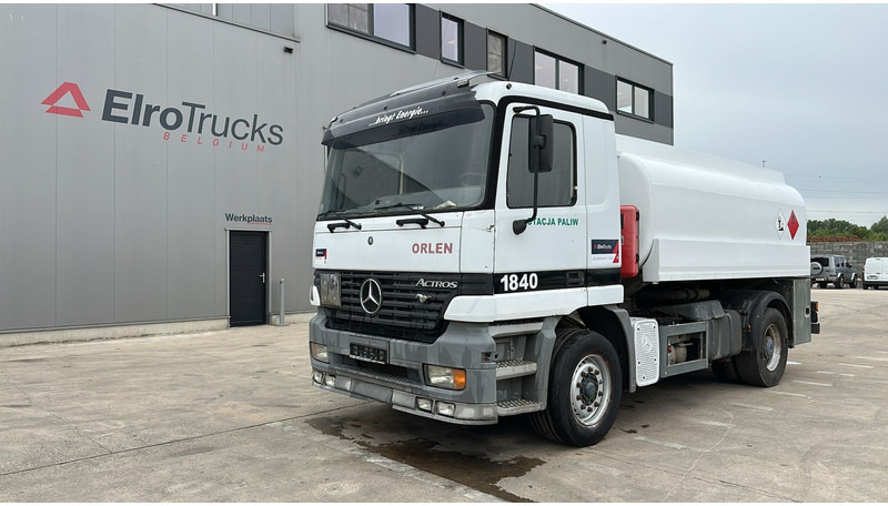 Mercedes-Benz Actros 1840 (EPS / 13650L / LAMES DEVANT / FRONT STEEL / V6 / 3 PEDALES) - Cisterna camión: foto 1 Mercedes-Benz Actros 1840 (EPS / 13650L / LAMES DEVANT / FRONT STEEL / V6 / 3 PEDALES) - Cisterna camión: foto 1