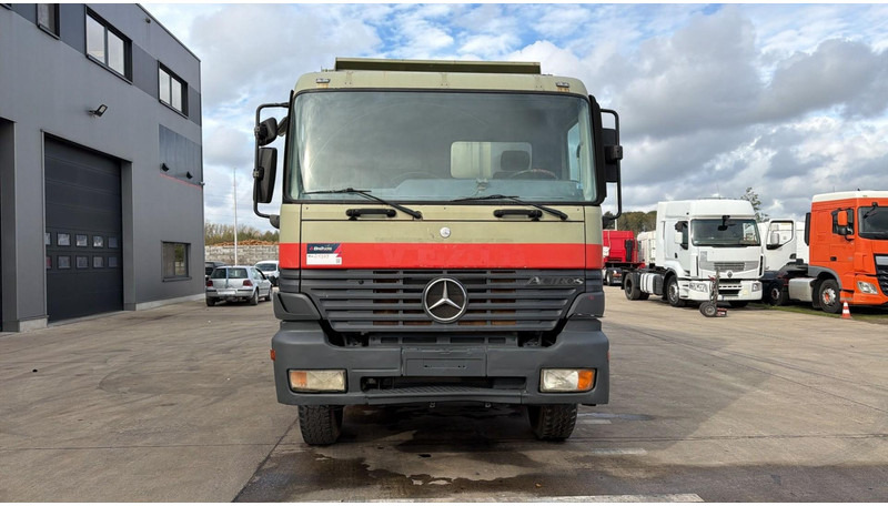 Mercedes-Benz Actros 3235 (EPS / LAMES / GRAND PONT / STEEL SUSP. / 3 PEDALES / MP1) - Volquete camión: foto 2 Mercedes-Benz Actros 3235 (EPS / LAMES / GRAND PONT / STEEL SUSP. / 3 PEDALES / MP1) - Volquete camión: foto 2