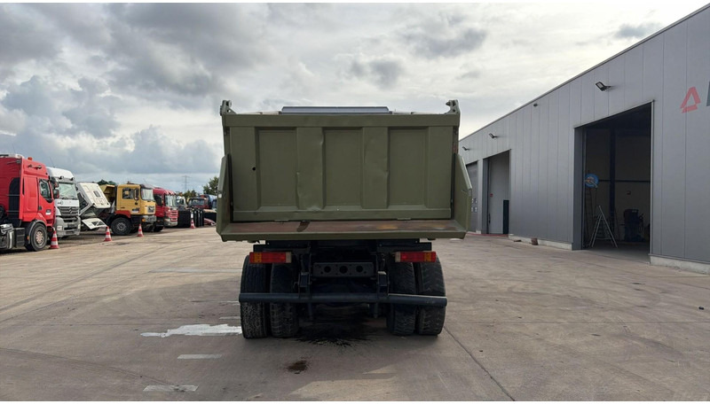 Mercedes-Benz Actros 3235 (EPS / LAMES / GRAND PONT / STEEL SUSP. / 3 PEDALES / MP1) - Volquete camión: foto 5 Mercedes-Benz Actros 3235 (EPS / LAMES / GRAND PONT / STEEL SUSP. / 3 PEDALES / MP1) - Volquete camión: foto 5