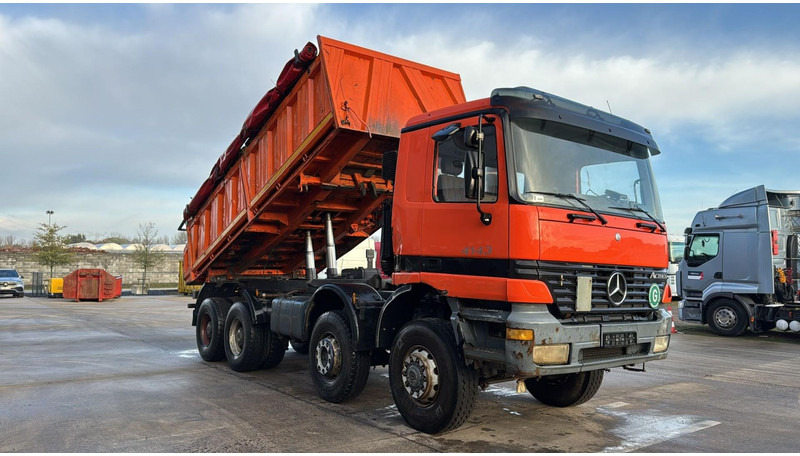 Mercedes-Benz Actros 4143 (EPS / 8X6 / LAMES / GRAND PONT / STEEL SUSP. / BIG AXLE / V6) - Volquete camión: foto 3 Mercedes-Benz Actros 4143 (EPS / 8X6 / LAMES / GRAND PONT / STEEL SUSP. / BIG AXLE / V6) - Volquete camión: foto 3