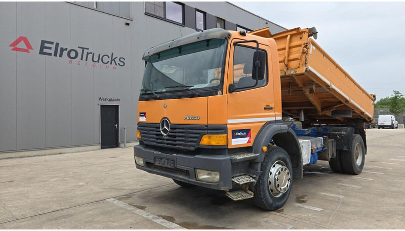 Mercedes-Benz Atego 1928 (PARFAIT ETAT / BOITE MANUELLE / GRAND PONT / LAMES) - Volquete camión: foto 1 Mercedes-Benz Atego 1928 (PARFAIT ETAT / BOITE MANUELLE / GRAND PONT / LAMES) - Volquete camión: foto 1