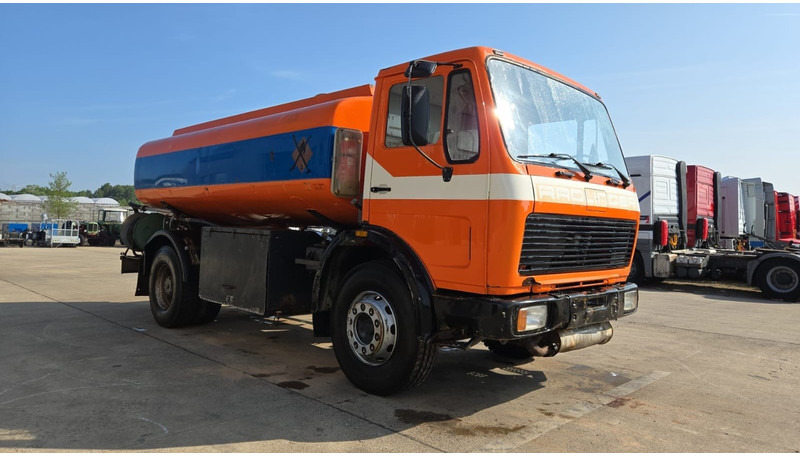 Mercedes-Benz SK 1619 (12.400L / GERMAN TRUCK / CAMION ALLEMAGNE / LAMES / GRAND PONT / V6) - Cisterna camión: foto 3 Mercedes-Benz SK 1619 (12.400L / GERMAN TRUCK / CAMION ALLEMAGNE / LAMES / GRAND PONT / V6) - Cisterna camión: foto 3