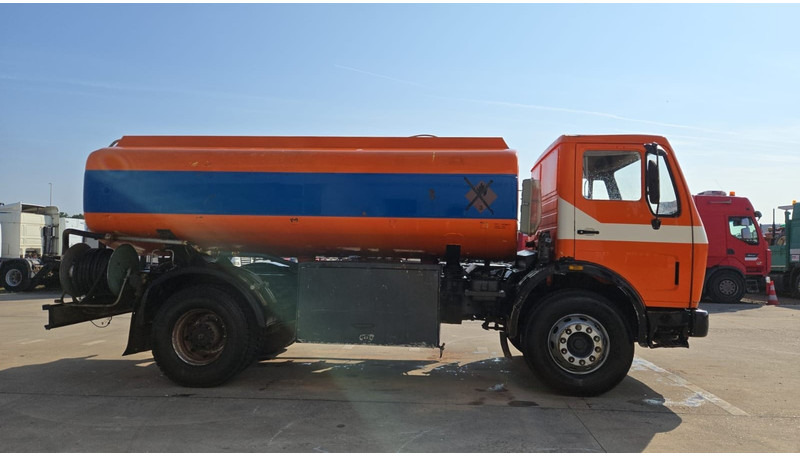 Mercedes-Benz SK 1619 (12.400L / GERMAN TRUCK / CAMION ALLEMAGNE / LAMES / GRAND PONT / V6) - Cisterna camión: foto 4 Mercedes-Benz SK 1619 (12.400L / GERMAN TRUCK / CAMION ALLEMAGNE / LAMES / GRAND PONT / V6) - Cisterna camión: foto 4