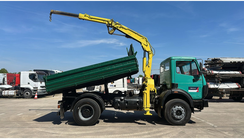 Mercedes-Benz SK 1722 (4X4 / LAMES / GRAND PONT / GRUE / TRES PROPRE / BIG HUB / STEEL SUSP. / V6) - Volquete camión, Camión grúa: foto 4 Mercedes-Benz SK 1722 (4X4 / LAMES / GRAND PONT / GRUE / TRES PROPRE / BIG HUB / STEEL SUSP. / V6) - Volquete camión, Camión grúa: foto 4