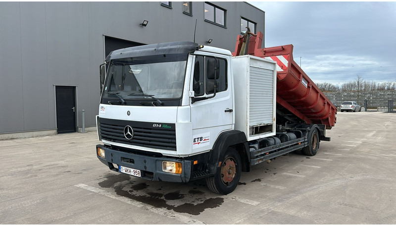 Mercedes-Benz SK 814 (BELGIAN TRUCK / HOOK / PERFECT CONDITION !!! / WITH CONTAINER / 363000 KM !!!! ) - Multibasculante camión: foto 2 Mercedes-Benz SK 814 (BELGIAN TRUCK / HOOK / PERFECT CONDITION !!! / WITH CONTAINER / 363000 KM !!!! ) - Multibasculante camión: foto 2