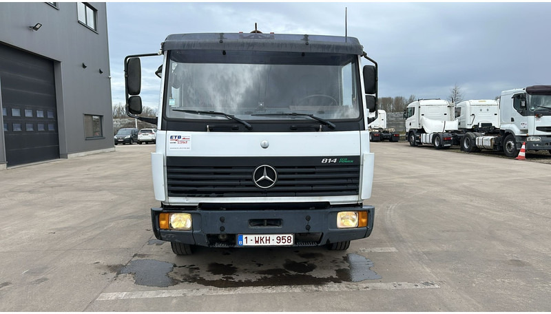 Mercedes-Benz SK 814 (BELGIAN TRUCK / HOOK / PERFECT CONDITION !!! / WITH CONTAINER / 363000 KM !!!! ) - Multibasculante camión: foto 3 Mercedes-Benz SK 814 (BELGIAN TRUCK / HOOK / PERFECT CONDITION !!! / WITH CONTAINER / 363000 KM !!!! ) - Multibasculante camión: foto 3