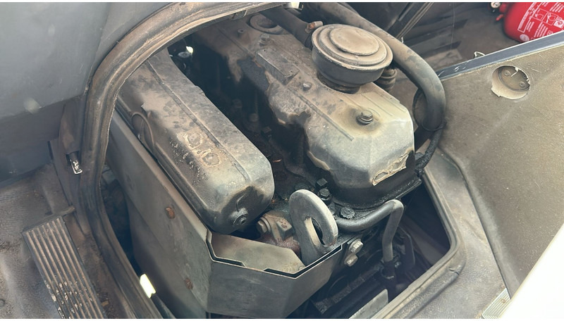 Leasing financiero de Mercedes-Benz Vario 614 (BELGIAN BUS / MANUAL PUMP / POMPE MANUELLE / BOITE MANUELLE / LAMES) leasing Mercedes-Benz Vario 614 (BELGIAN BUS / MANUAL PUMP / POMPE MANUELLE / BOITE MANUELLE / LAMES): foto 15