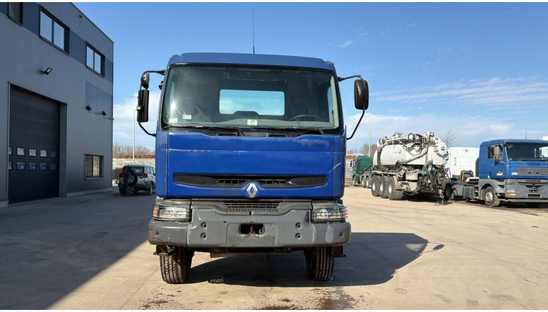 Renault Kerax 370 (LAMES / GRAND PONT / STEEL SUSP. / PROPRE / CLEAN) - Chasis camión: foto 2 Renault Kerax 370 (LAMES / GRAND PONT / STEEL SUSP. / PROPRE / CLEAN) - Chasis camión: foto 2