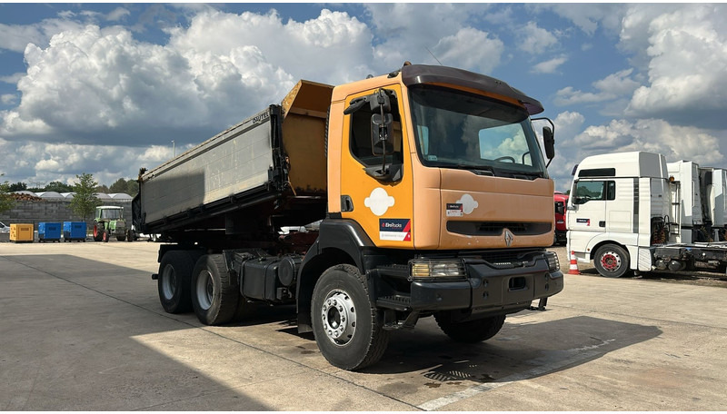 Renault Kerax 385 (POMPE MANUELLE / MANUAL PUMP / 6X4 / LAMES / GRAND PONT) - Volquete camión: foto 3 Renault Kerax 385 (POMPE MANUELLE / MANUAL PUMP / 6X4 / LAMES / GRAND PONT) - Volquete camión: foto 3