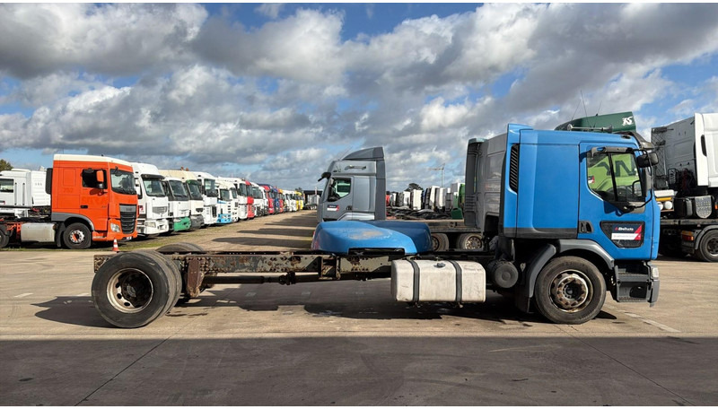 Renault Premium 320 (BOITE MANUELLE / MANUAL GEARBOX) - Chasis camión: foto 3 Renault Premium 320 (BOITE MANUELLE / MANUAL GEARBOX) - Chasis camión: foto 3