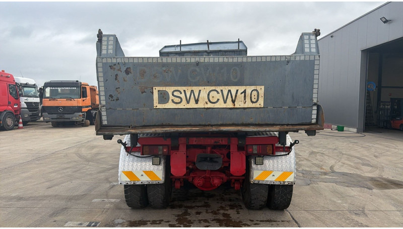 Scania 93-280 (POMPE MANUELLE / MANUAL PUMP / 6X4 / STEEL SUSP. / LAMES) - Volquete camión: foto 5 Scania 93-280 (POMPE MANUELLE / MANUAL PUMP / 6X4 / STEEL SUSP. / LAMES) - Volquete camión: foto 5
