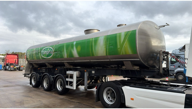 TURBO'S HOET OC/3AT/39 (29500 LITER / MILK / MILCHE / LAIT / WATER / 2X STEERING AXLE / 2X LENKASCHEN) - Cisterna semirremolque: foto 2 TURBO'S HOET OC/3AT/39 (29500 LITER / MILK / MILCHE / LAIT / WATER / 2X STEERING AXLE / 2X LENKASCHEN) - Cisterna semirremolque: foto 2