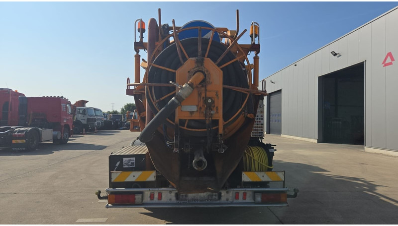Limpieza de alcantarillado Volvo FL 10 - 320 (10500L + 1500L / 10 TYRES FULL STEEL / HIGH PRESSURE + VACUUM / POMPE MANUELLE / MANUAL PUMP): foto 6