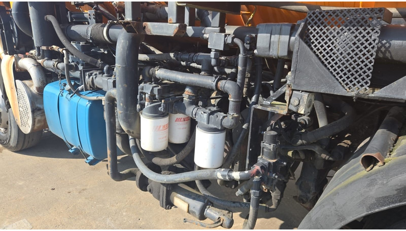 Limpieza de alcantarillado Volvo FL 10 - 320 (10500L + 1500L / 10 TYRES FULL STEEL / HIGH PRESSURE + VACUUM / POMPE MANUELLE / MANUAL PUMP): foto 12