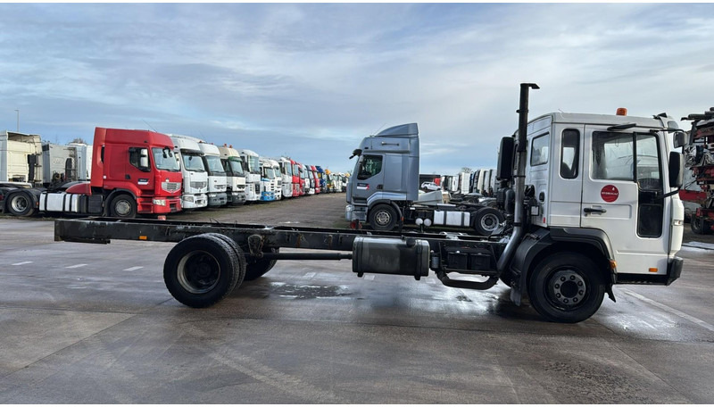 Chasis camión Volvo FL 220 (BELGIAN TRUCK / MANUAL GEARBOX / CAMION BELGE): foto 7