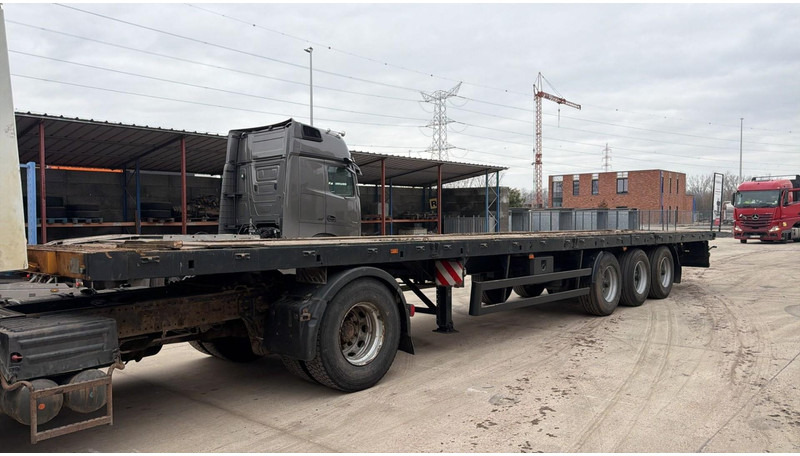 Zaslaw d-651 (DRUM BRAKES / FREINS TAMBOURS) - Semirremolque plataforma/ Caja abierta: foto 1 Zaslaw d-651 (DRUM BRAKES / FREINS TAMBOURS) - Semirremolque plataforma/ Caja abierta: foto 1