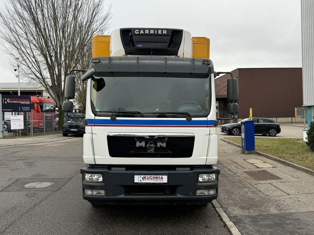 MAN TGM 12.250 Tiefkühlkoffer 6,9m SUPRA 850 LBW E5 MAN TGM 12.250 Tiefkühlkoffer 6,9m SUPRA 850 LBW E5 - Frigorífico camión: foto 2 MAN TGM 12.250 Tiefkühlkoffer 6,9m SUPRA 850 LBW E5 MAN TGM 12.250 Tiefkühlkoffer 6,9m SUPRA 850 LBW E5 - Frigorífico camión: foto 2