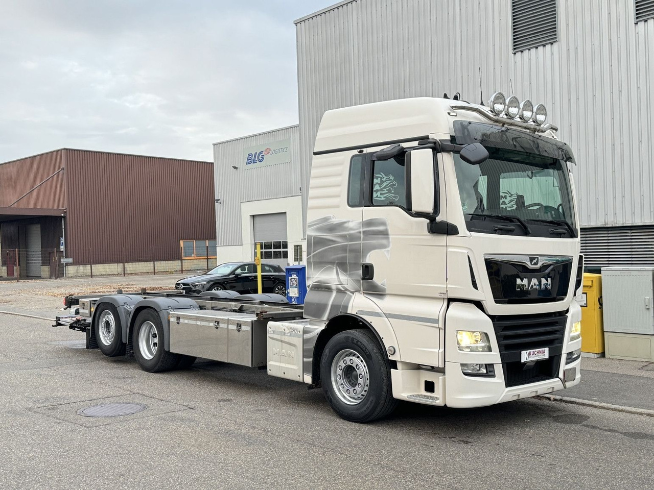 MAN TGX 26.500 XLX Lenkachse BDF 7,15-7,45 u-LBW 2t - Portacontenedore/ Intercambiable camión: foto 5 MAN TGX 26.500 XLX Lenkachse BDF 7,15-7,45 u-LBW 2t - Portacontenedore/ Intercambiable camión: foto 5