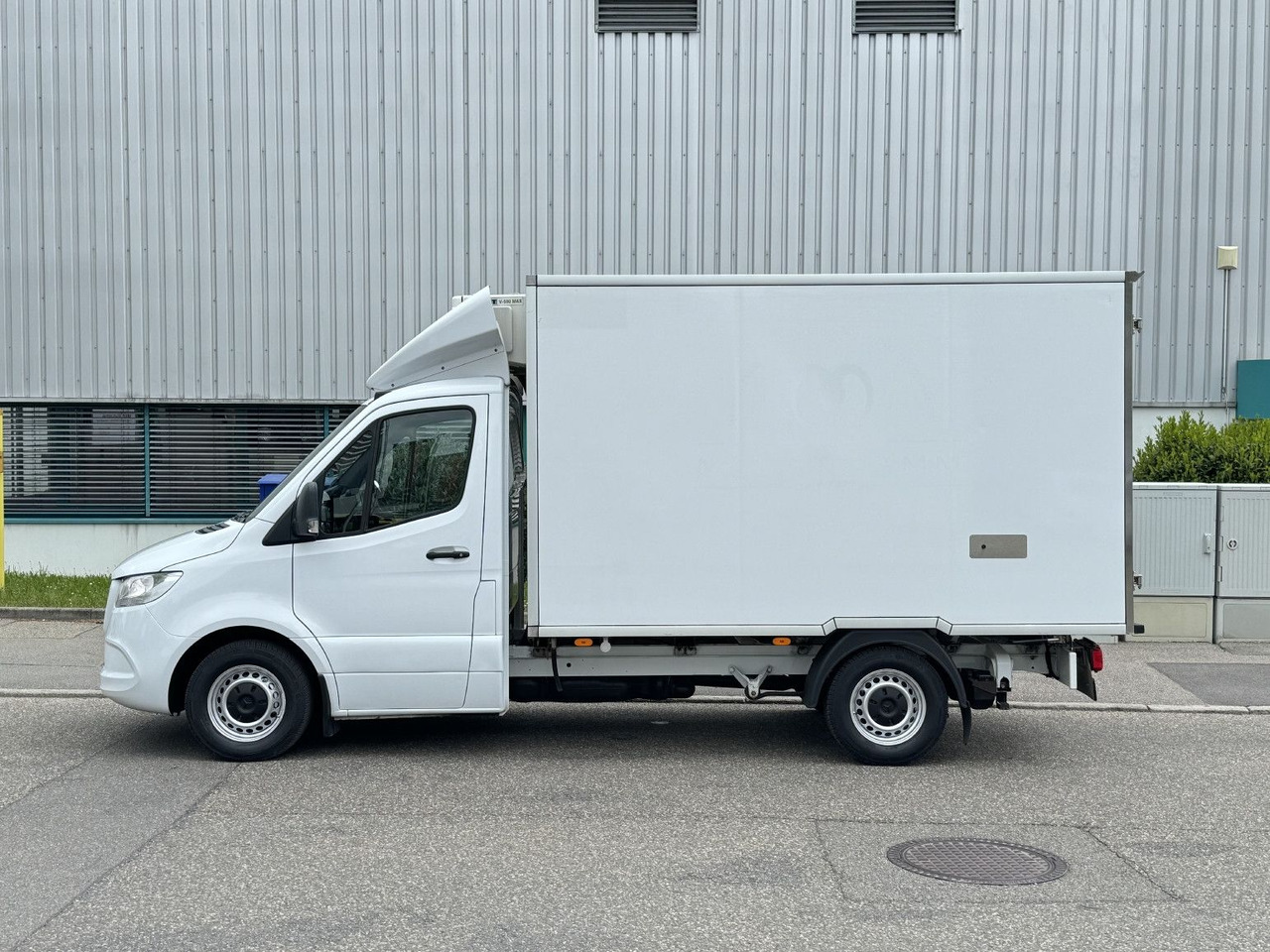 Mercedes-Benz Sprinter 316 Tiefkühl 3,3m TK V-500 MAX Luftgef. - Frigorífico furgoneta: foto 4 Mercedes-Benz Sprinter 316 Tiefkühl 3,3m TK V-500 MAX Luftgef. - Frigorífico furgoneta: foto 4