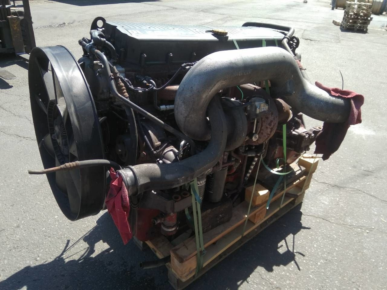 IVECO Cursor 10 430 E3 F3AE0681D IVECO STRALIS - Motor para Camión: foto 2 IVECO Cursor 10 430 E3 F3AE0681D IVECO STRALIS - Motor para Camión: foto 2