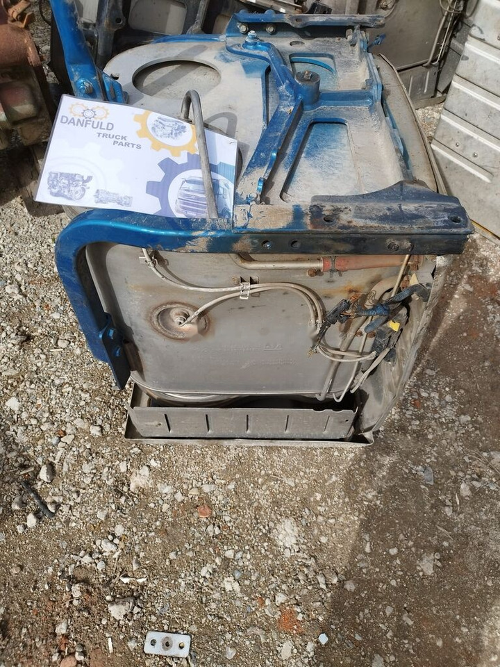 MAN TGX   truck - Convertidor catalítico para Camión: foto 2 MAN TGX   truck - Convertidor catalítico para Camión: foto 2