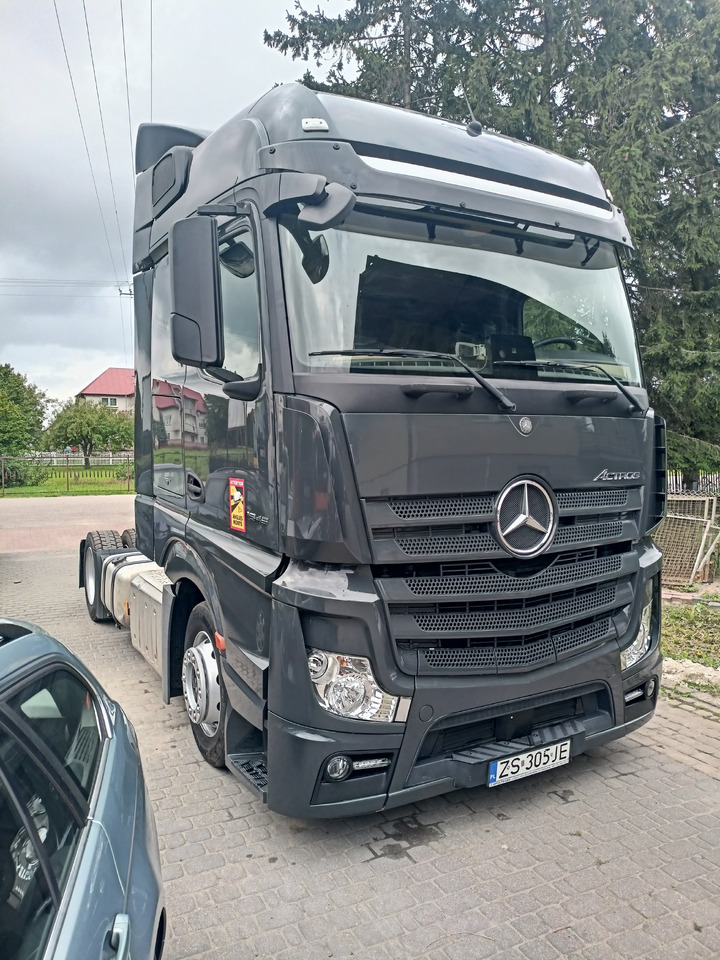 Mercedes-Benz Mp4 1845 mega - Cabeza tractora: foto 2 Mercedes-Benz Mp4 1845 mega - Cabeza tractora: foto 2