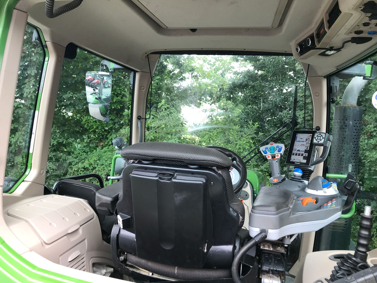 Tractor FENDT 720 Vario S4 PowerPlus: foto 22 Tractor FENDT 720 Vario S4 PowerPlus: foto 22