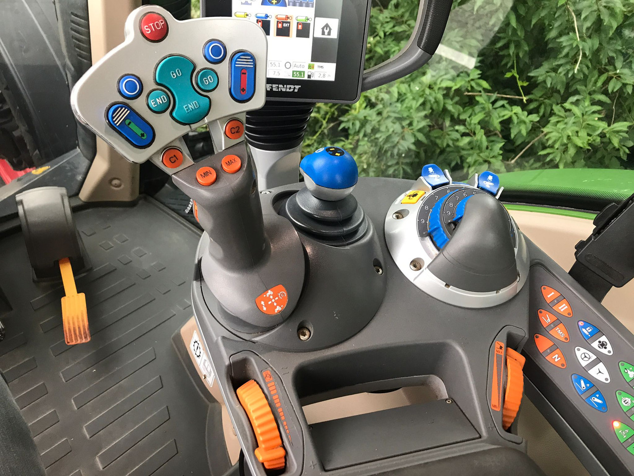 Tractor FENDT 720 Vario S4 PowerPlus: foto 28 Tractor FENDT 720 Vario S4 PowerPlus: foto 28