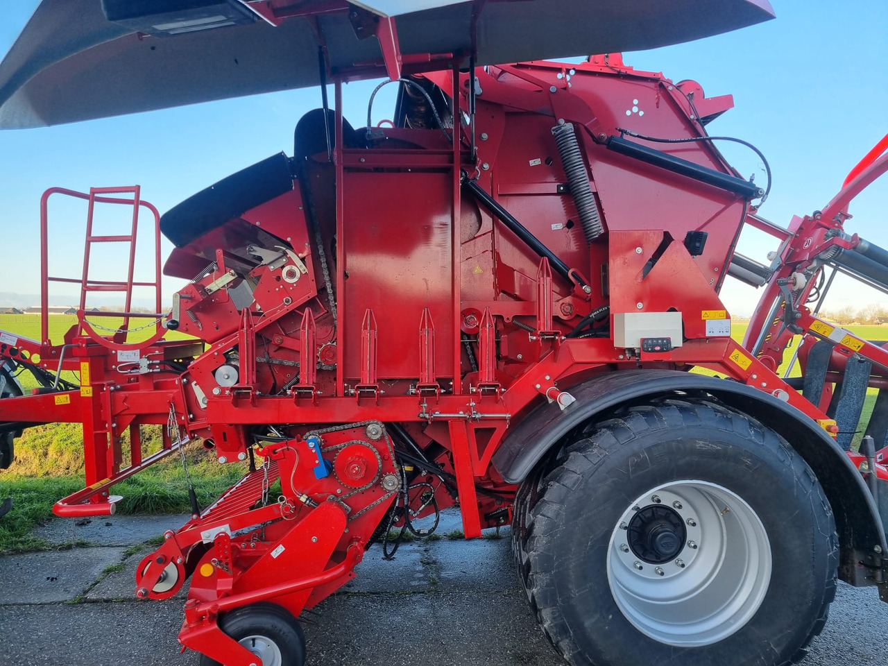 Lely Welger RPC160V - Encintadora de pacas: foto 5 Lely Welger RPC160V - Encintadora de pacas: foto 5