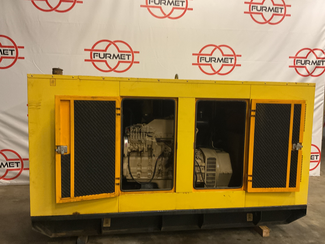 Cummins 6CTA8.3, 200KVA generator. 43 Running Hours since new, very complete - Generador industriale: foto 2 Cummins 6CTA8.3, 200KVA generator. 43 Running Hours since new, very complete - Generador industriale: foto 2