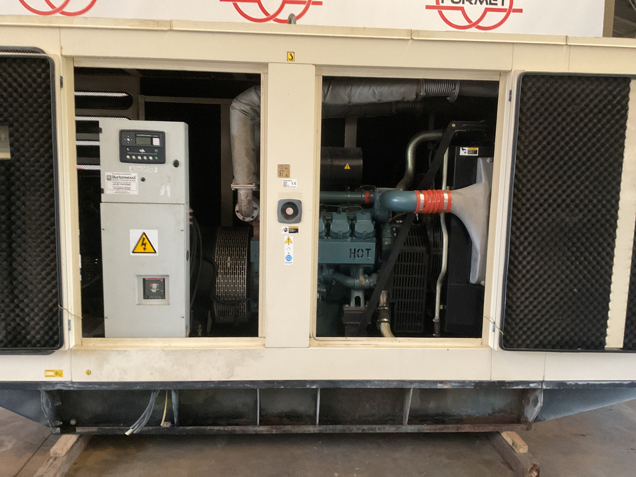 Doosan P158LE, 415KVA generatorset. Like brand new, low hours and complete - Generador industriale: foto 2 Doosan P158LE, 415KVA generatorset. Like brand new, low hours and complete - Generador industriale: foto 2