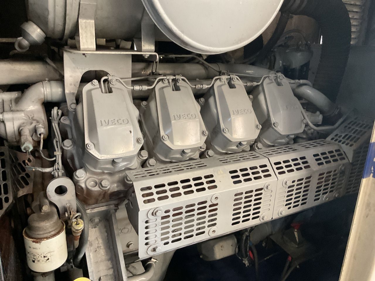 Iveco 8281 SRI 26.01, 500KVA generatorset. Tested and approved. Very complete - Generador industriale: foto 5 Iveco 8281 SRI 26.01, 500KVA generatorset. Tested and approved. Very complete - Generador industriale: foto 5