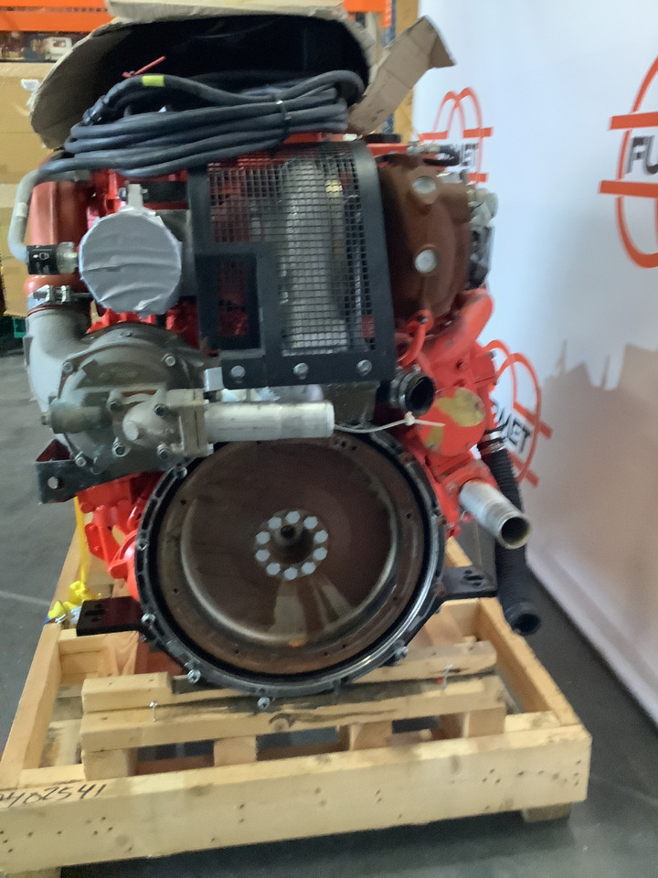 Scania DI12.69 Marine engine (1) Used, tested and approved - Motor: foto 2 Scania DI12.69 Marine engine (1) Used, tested and approved - Motor: foto 2
