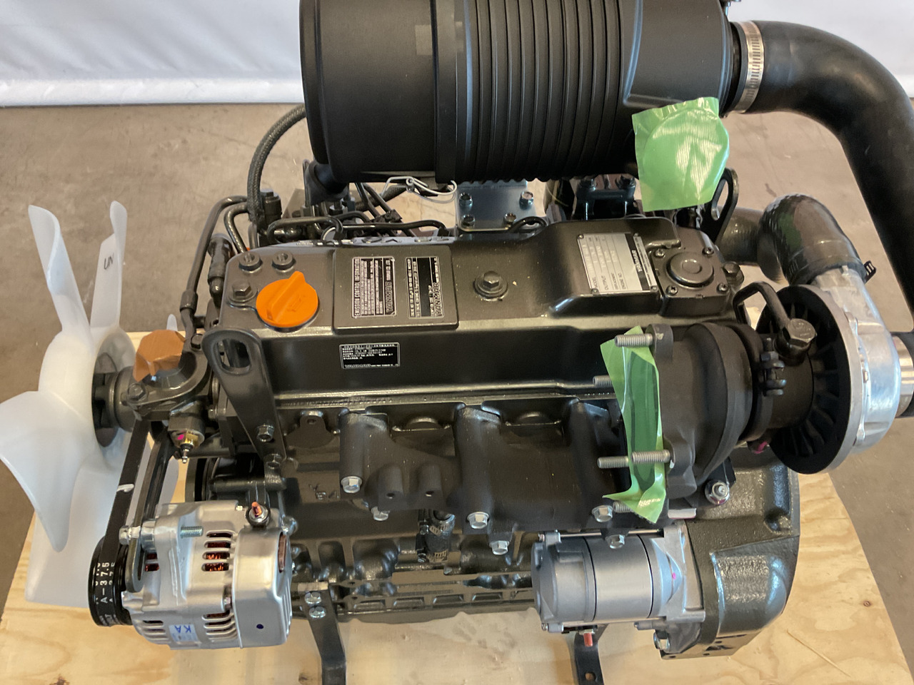 Yanmar 4TNV84T - Motor: foto 3 Yanmar 4TNV84T - Motor: foto 3