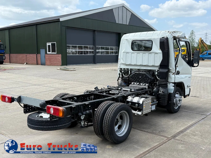 FUSO Canter 3S15 - Vehículo comercial ligero: foto 5 FUSO Canter 3S15 - Vehículo comercial ligero: foto 5
